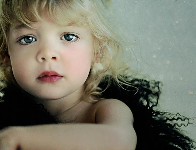 12084301_iranpixfa-ir_innocentkids_10.jpg